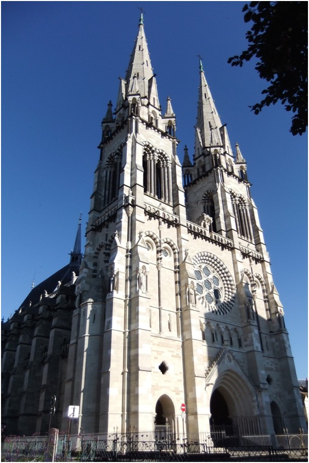 Cathédrale Notre-Dame-de-l'Annonciation, Moulins